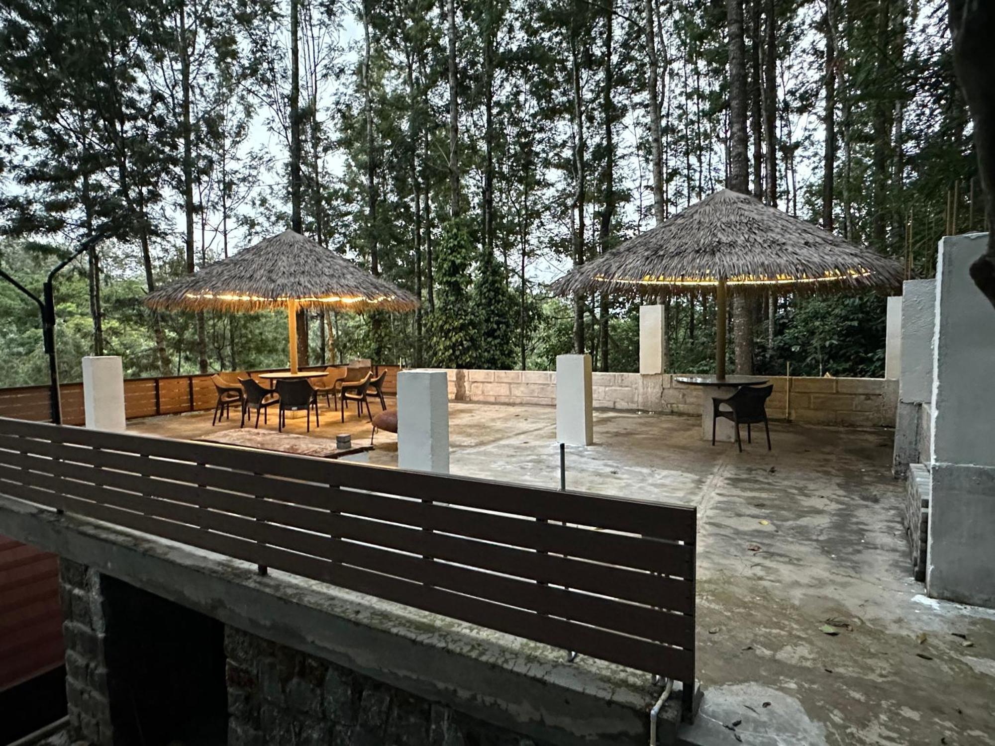 Hotel 100 Oaks Estate à Yercaud Extérieur photo