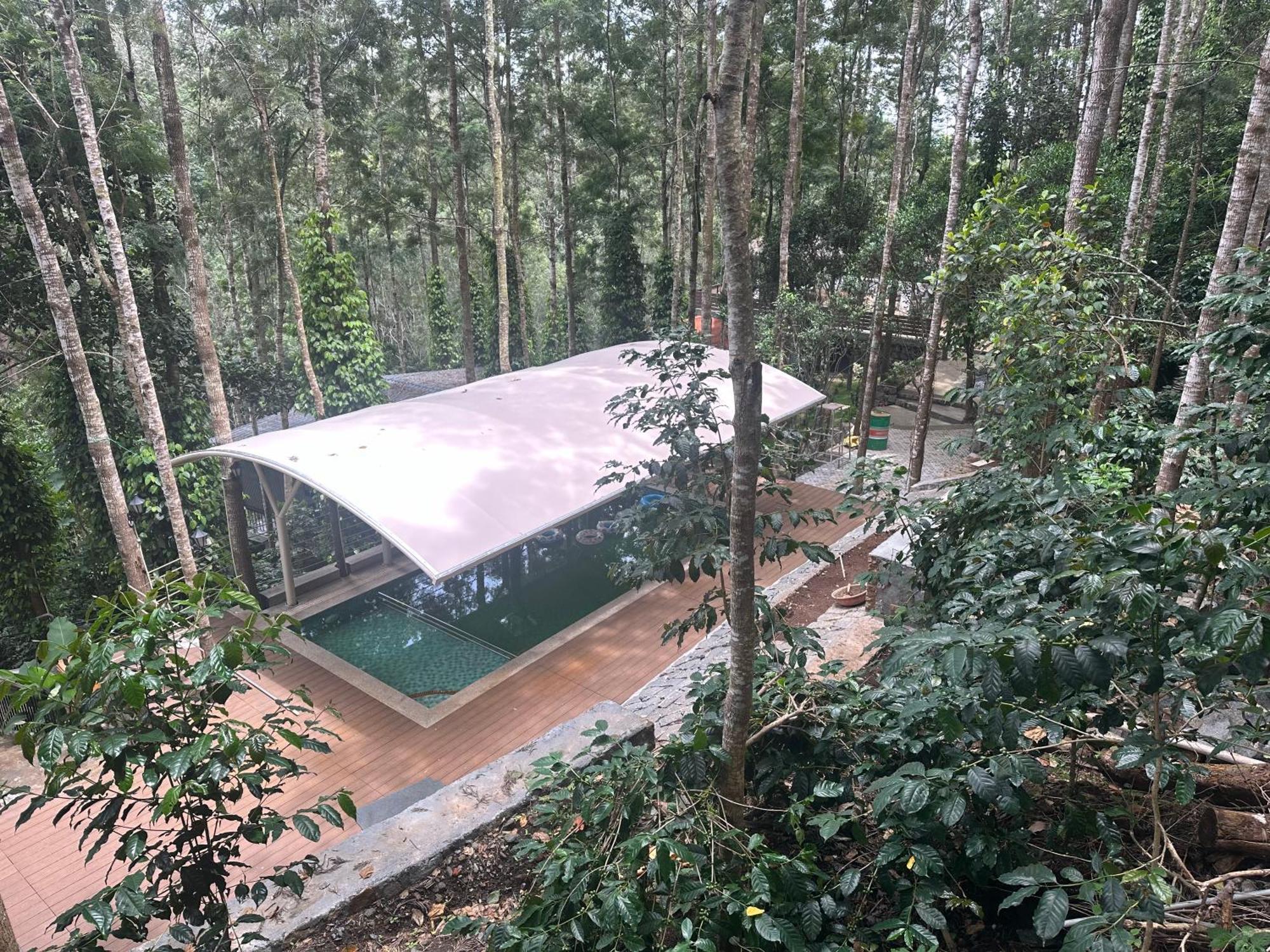 Hotel 100 Oaks Estate à Yercaud Extérieur photo